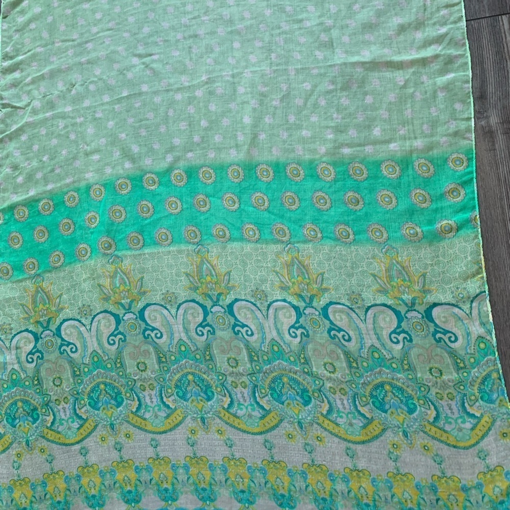 Scarf - Picture 9 of 9